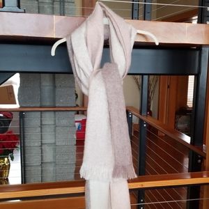 HR  cozy scarf